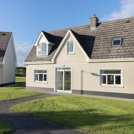 7 The Links Holiday Village * Lahinch